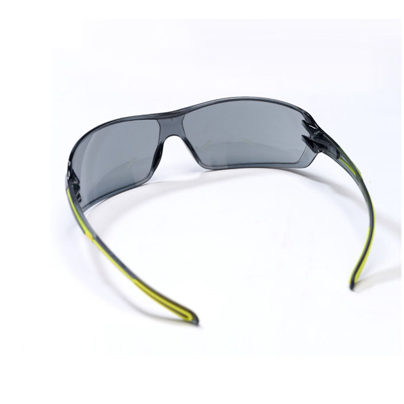 代爾塔101107 HELIUM2 SMOKE防強光款防霧防刮防沖擊安全防護眼鏡圖片3 代爾塔101107 HELIUM2 SMOKE防強光款防霧防刮防沖擊安全防護眼鏡圖片3